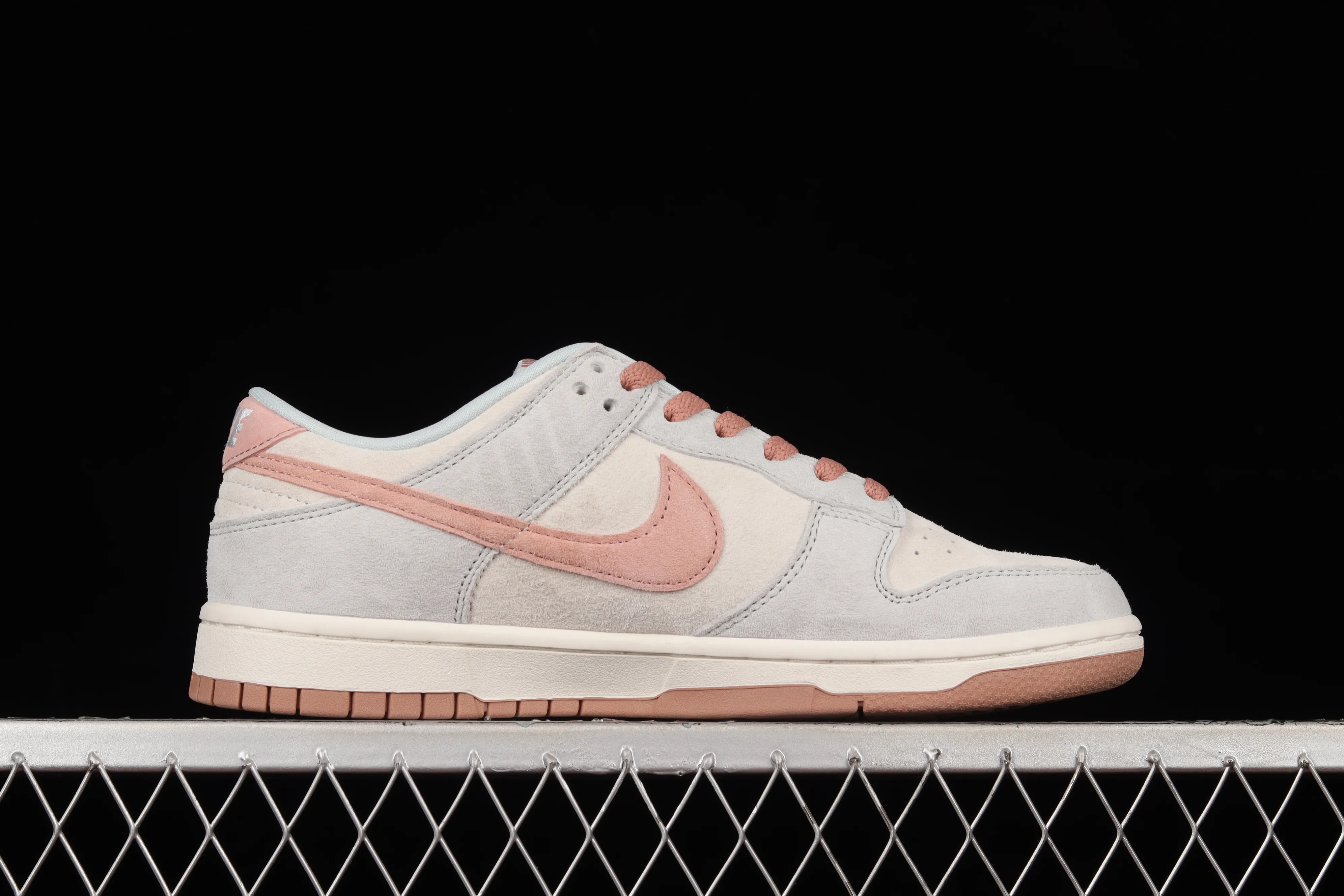 All Categories Nk SB Dunk Series Nk SB Dunk Low Low-top Sneakers F Version Nk Dunk SB Low Pink Rose SB Dunk Series Low-top Casual Sports Skateboard Shoes DH7577-001